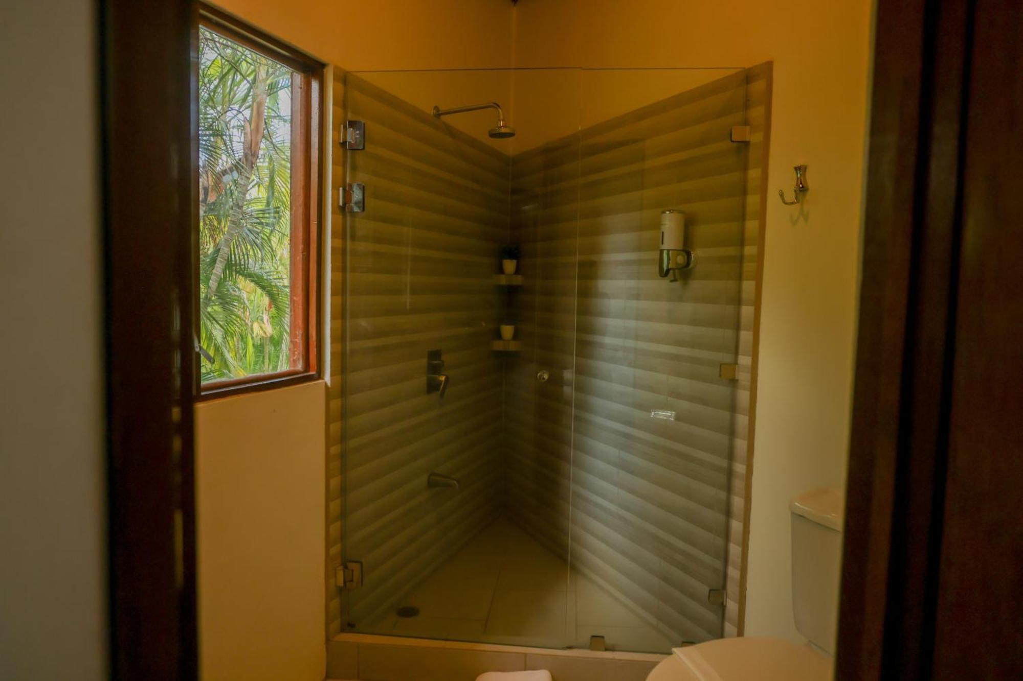Hotel Villa Del Sol Coco Bagian luar foto